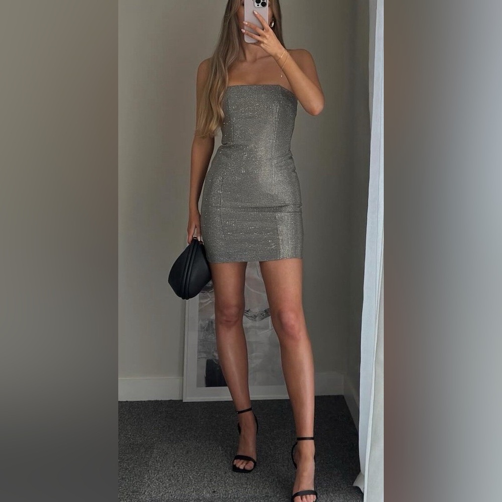 NWOT ZARA RHINESTONE STRAPLESS DRESS SMALL